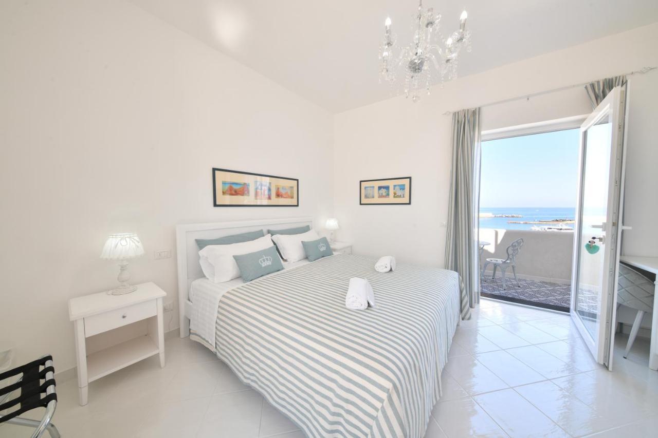 King Suite - Luxury Rooms Форио Экстерьер фото